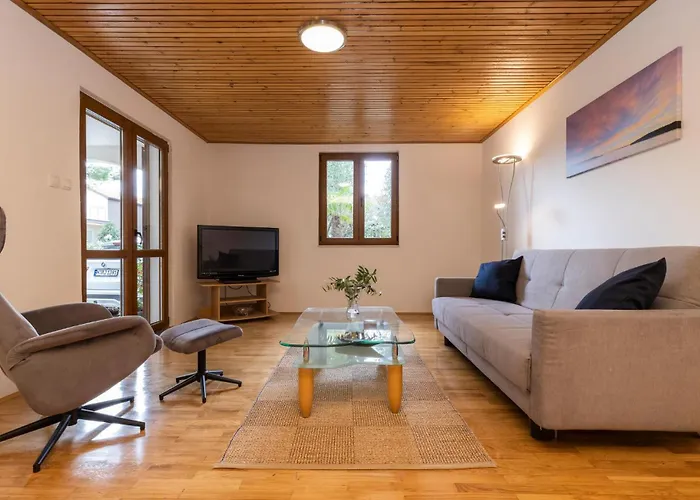 Stunning In With Wifi Apartament